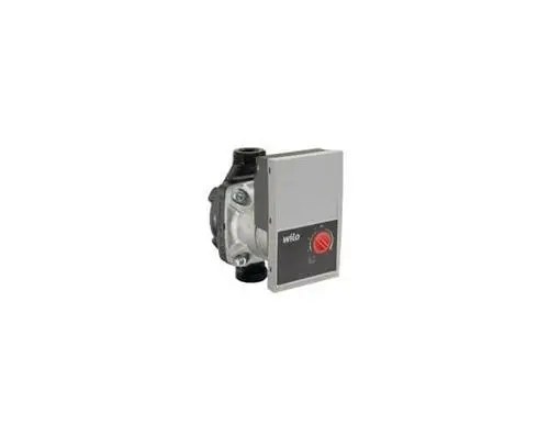 Hocheffizienzpumpe mit Steuerungseinheit, abgebildet von Wilo, zur Zirkulation, möglicherweise verwendet mit Danfoss Heizsystemen.